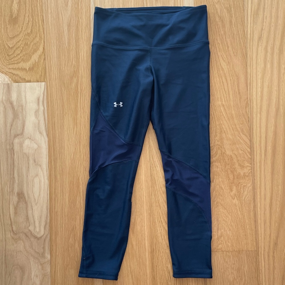 Under Armour compression cropped leggings